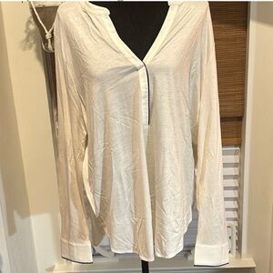 Ann Taylor White pull over